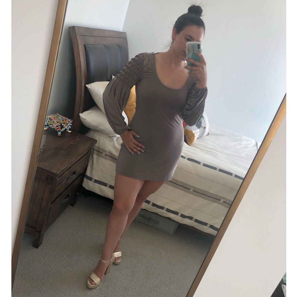 🧚🏼Free People- Gray dress